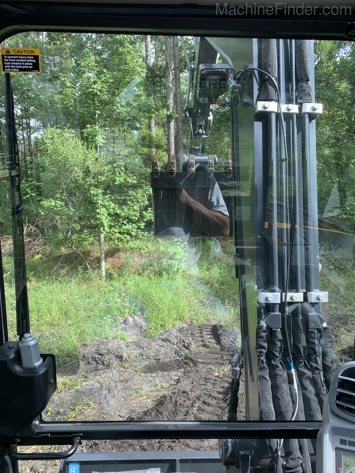 2020 John Deere 60G Image 9