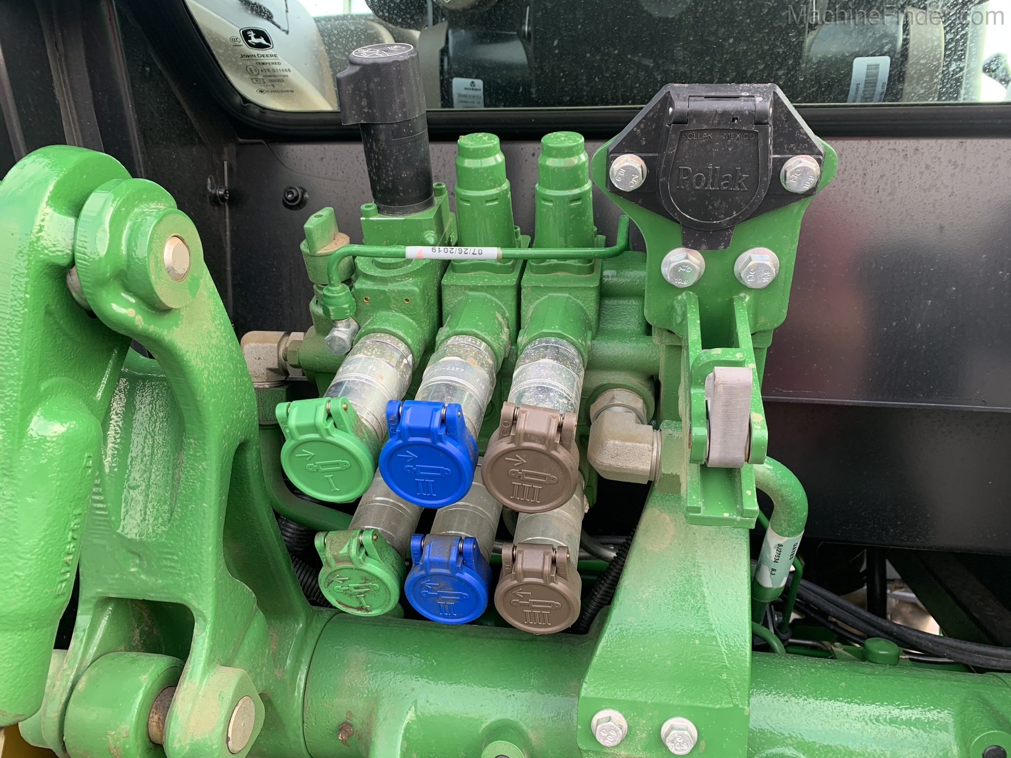 2019 John Deere 5090M Image 11