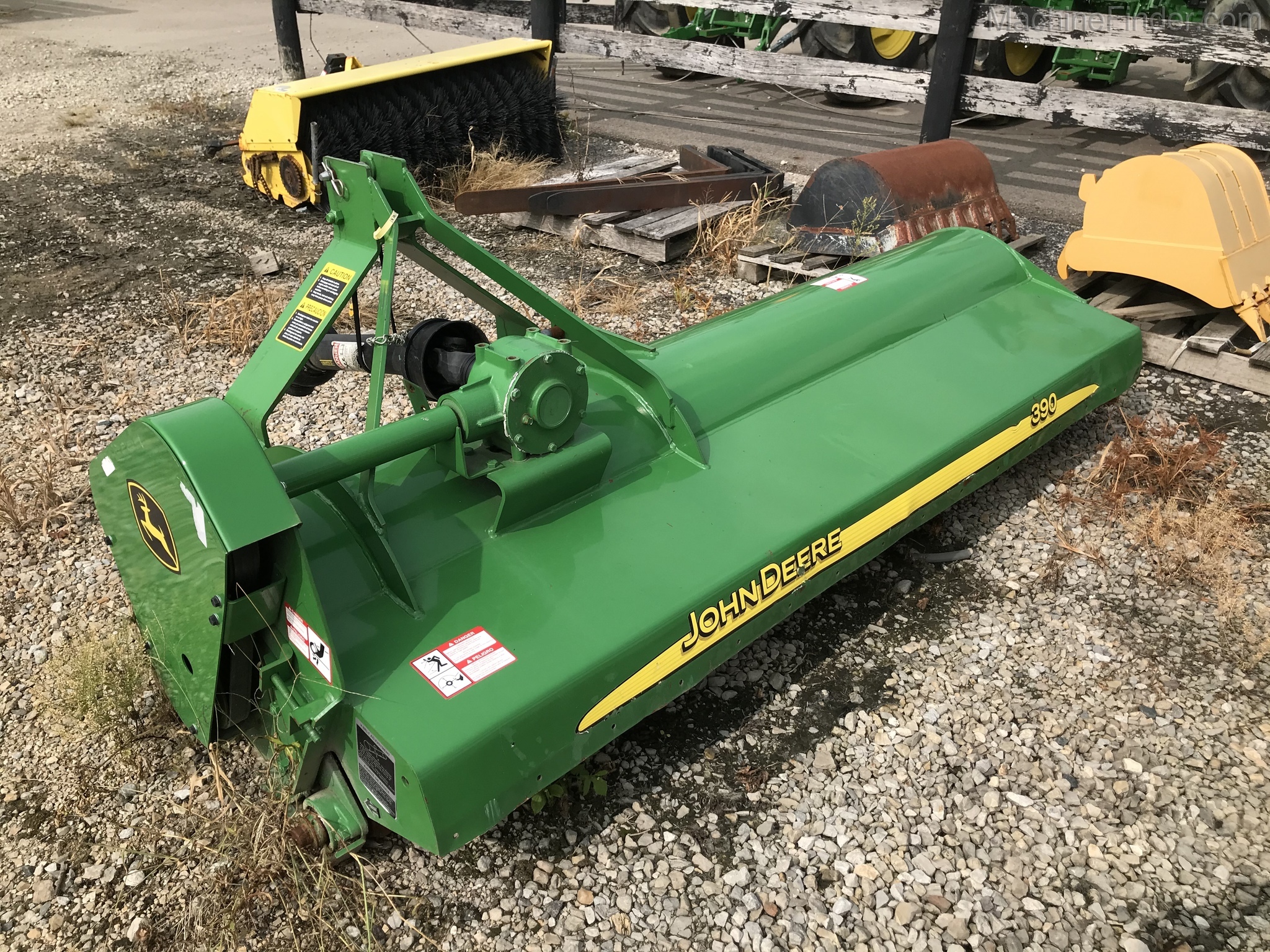 2018 John Deere 390 Image 1