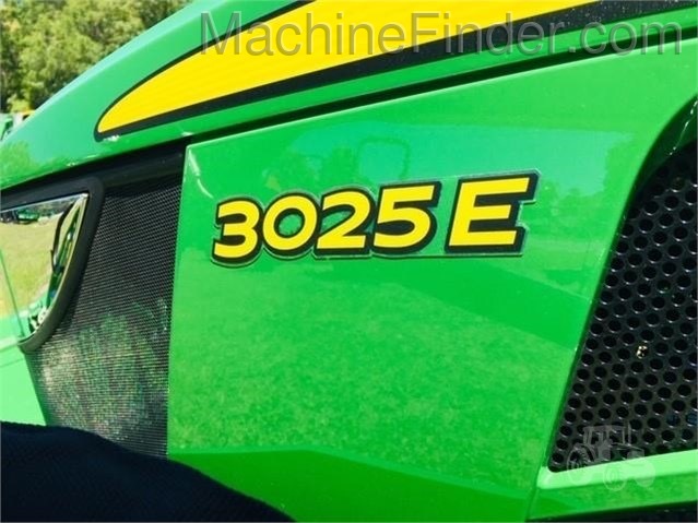 2020 John Deere 3025E Image 5