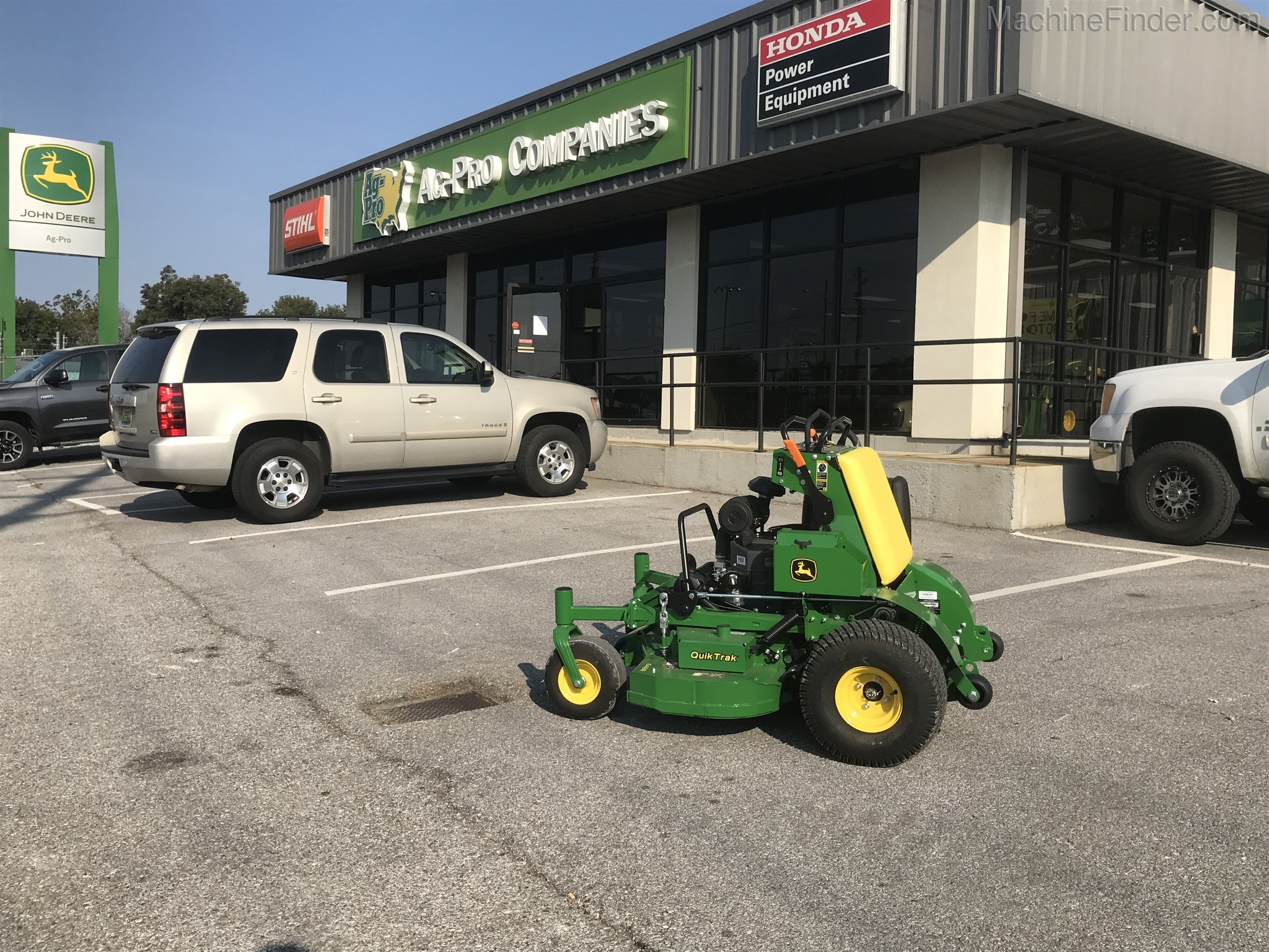 2020 John Deere 648R Image 1