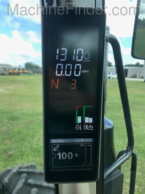 2020 John Deere 6110M Image 9