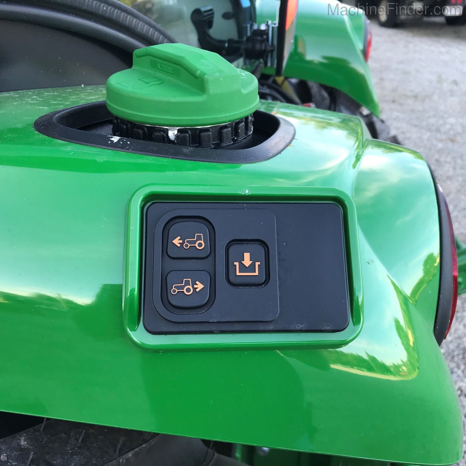 2020 John Deere 4044R Image 5