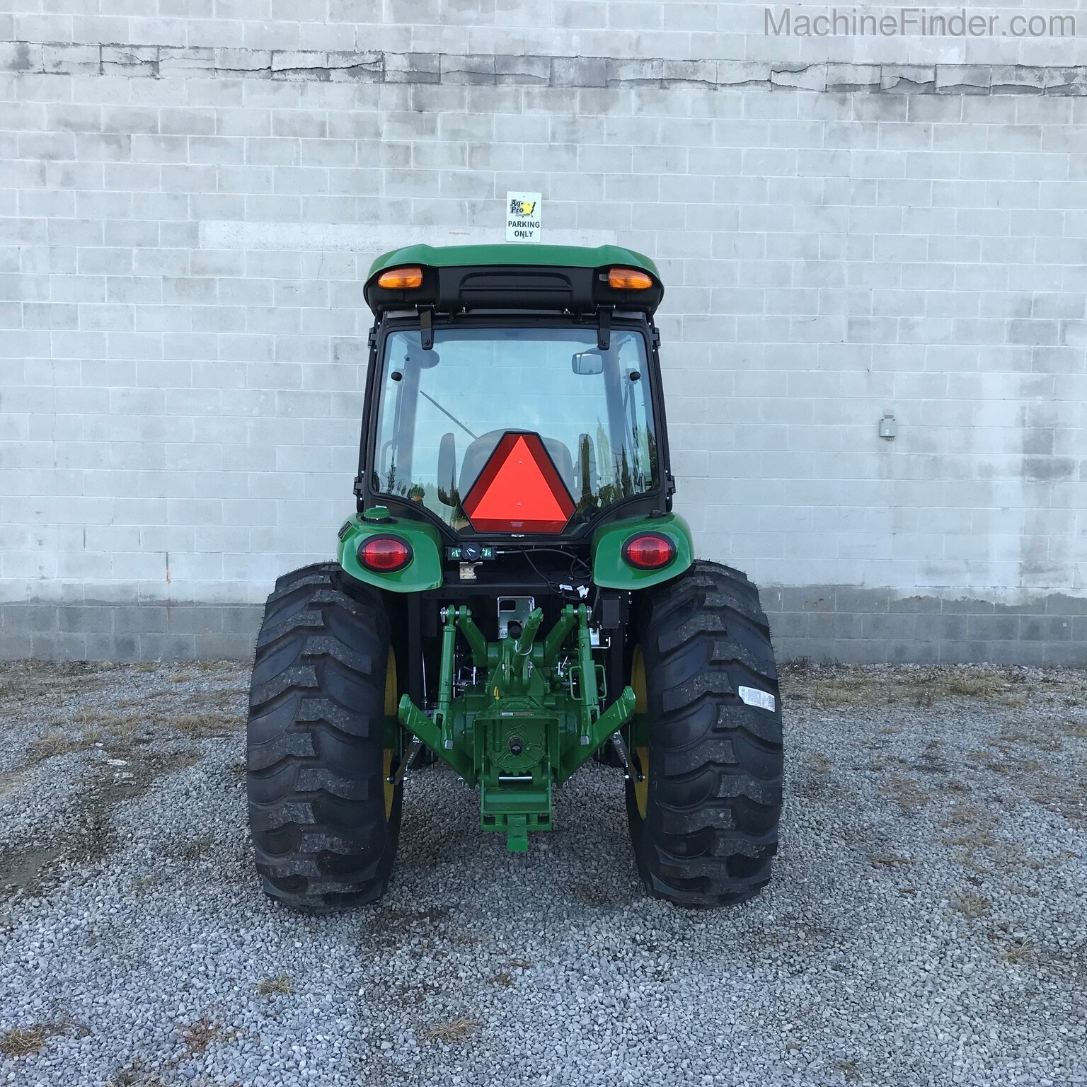 2020 John Deere 4044R Image 6