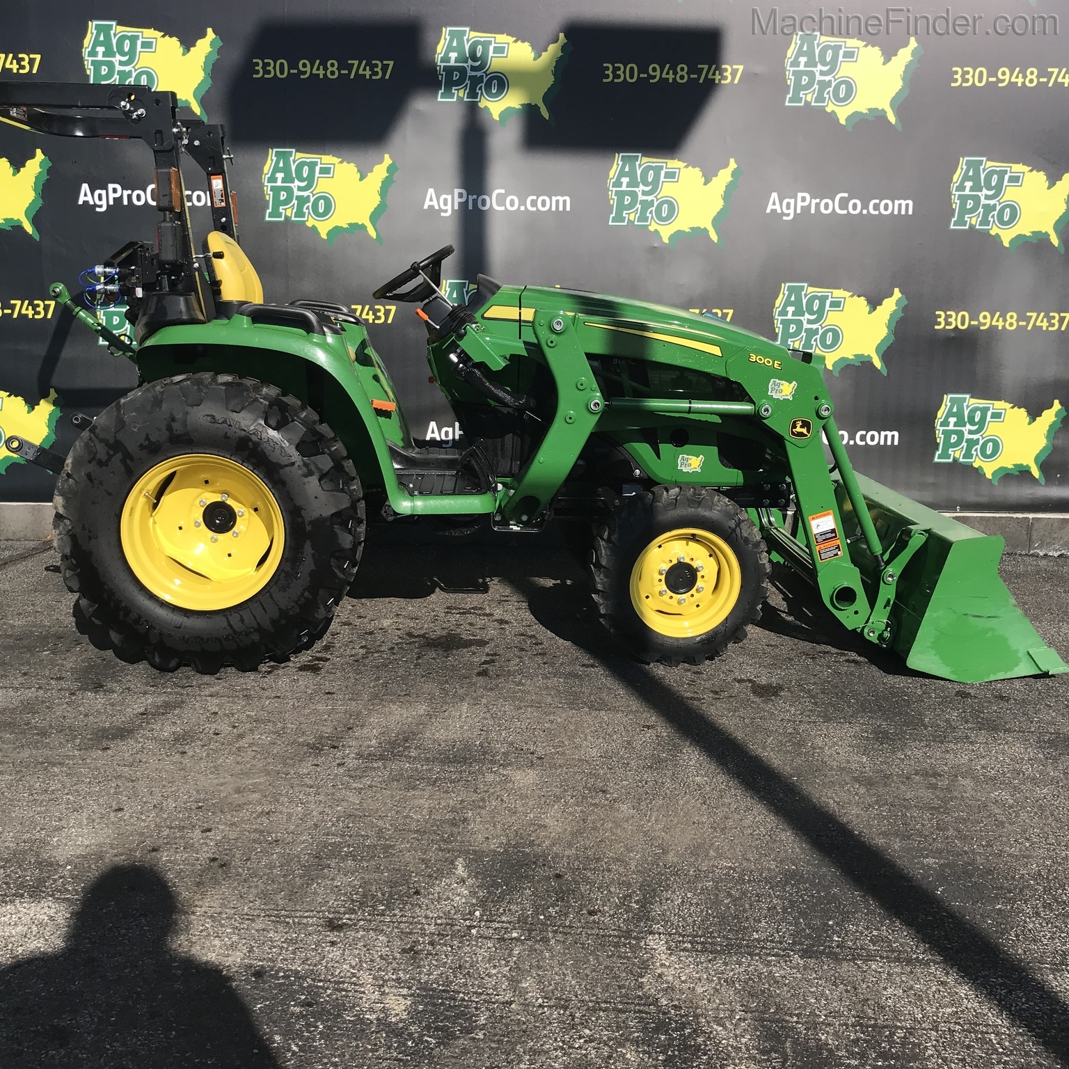 2019 John Deere 3025E Image 6