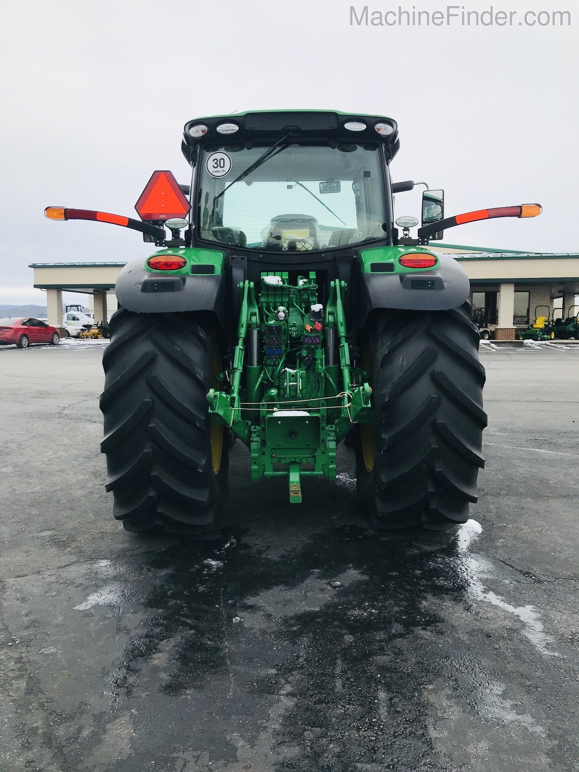 2019 John Deere 6215R Image 4