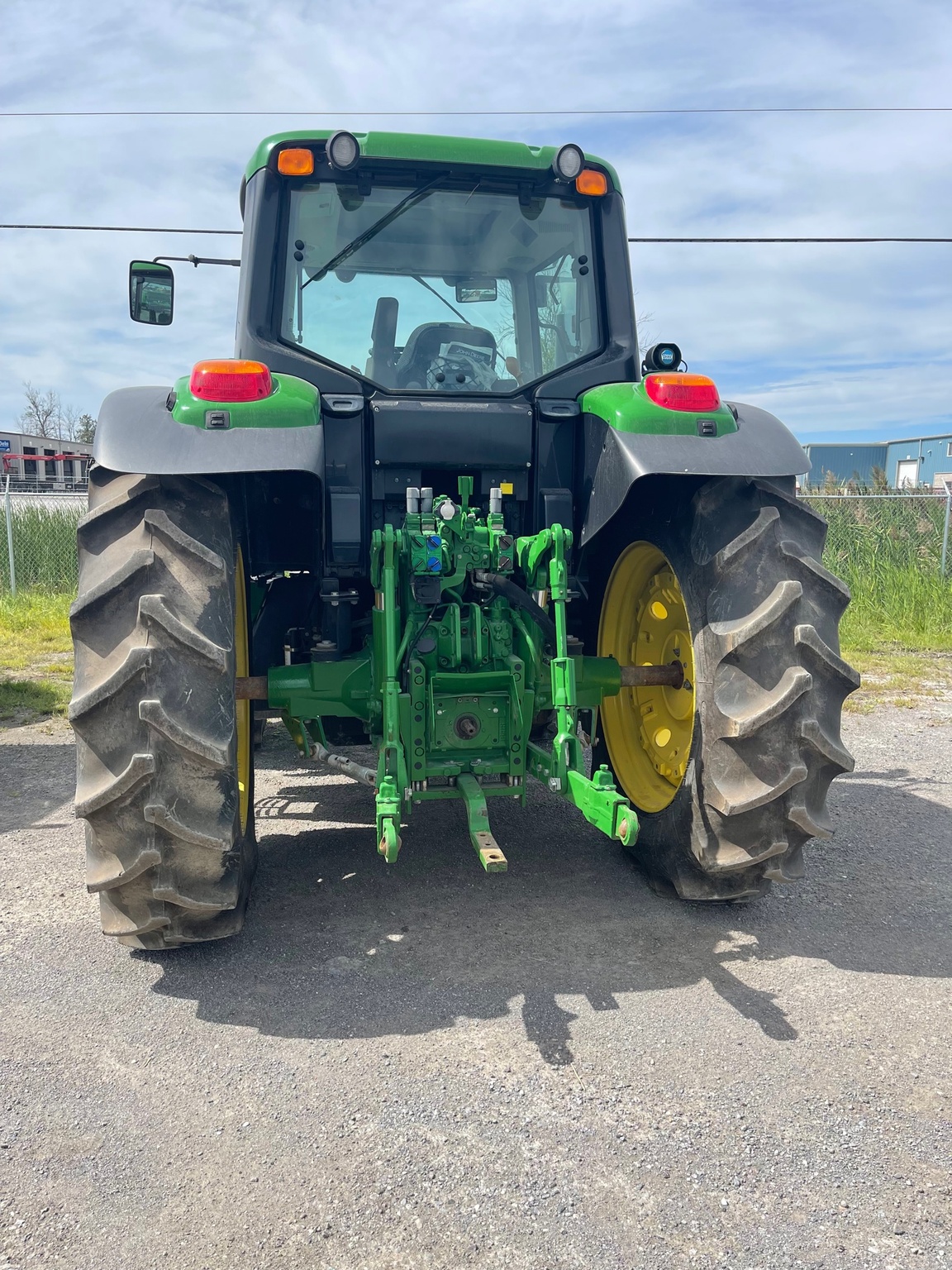 2017 John Deere 6145M Image 6