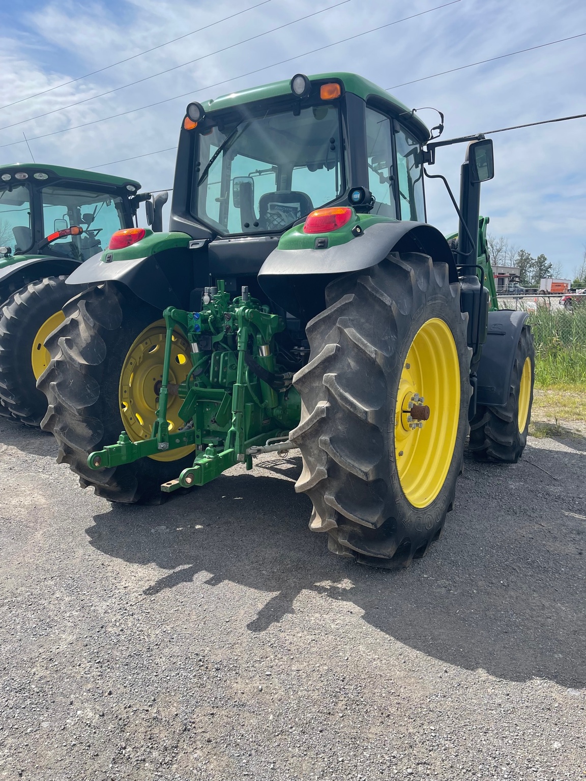 2017 John Deere 6145M Image 7