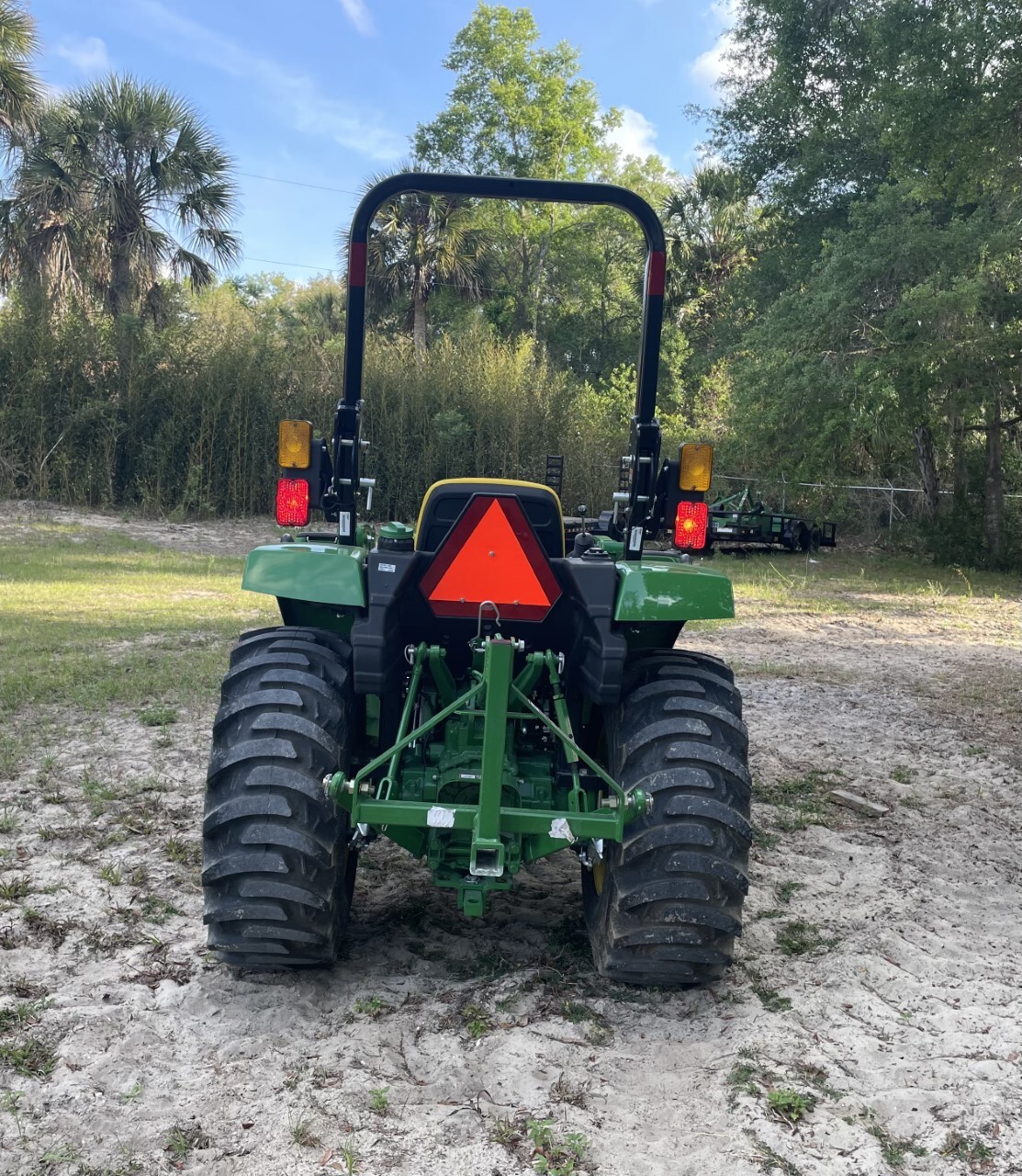 2023 John Deere 3043D Image 7