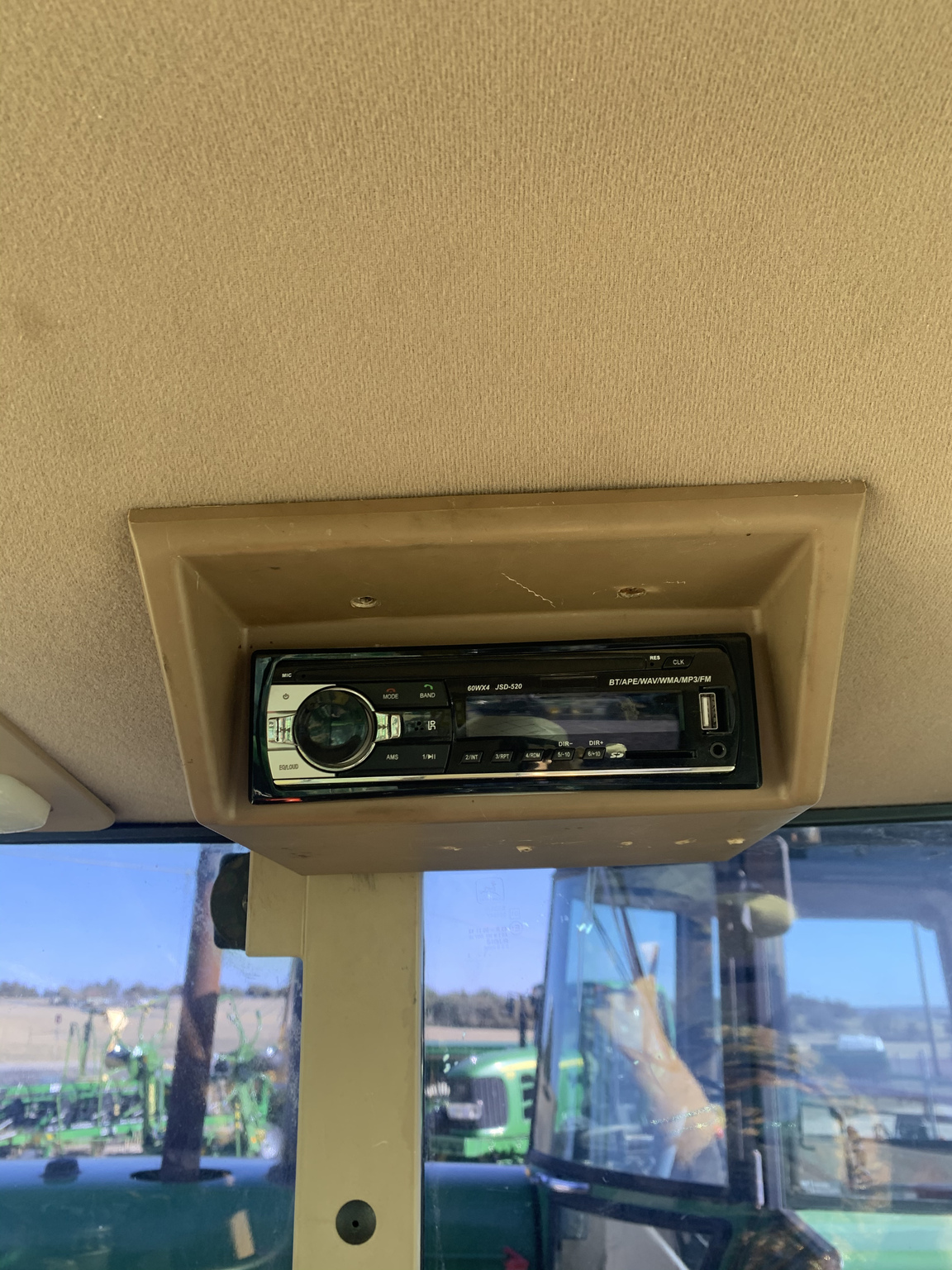 1996 John Deere 6400 Image 7