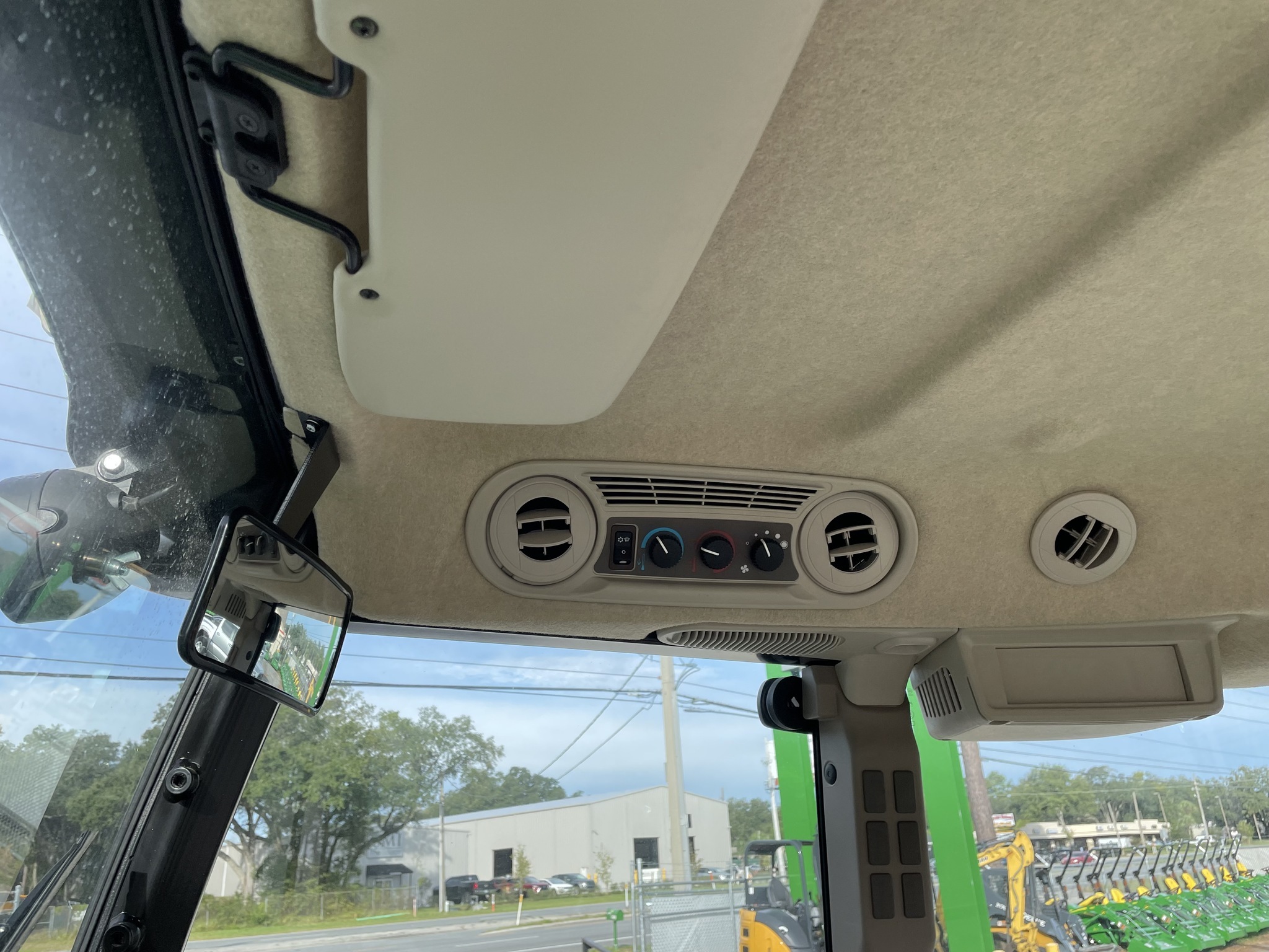 2023 John Deere 5090E Image 9