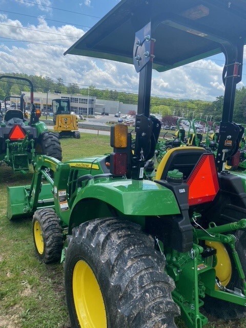 2023 John Deere 3025D Image 2