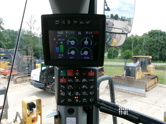 2023 John Deere 824P