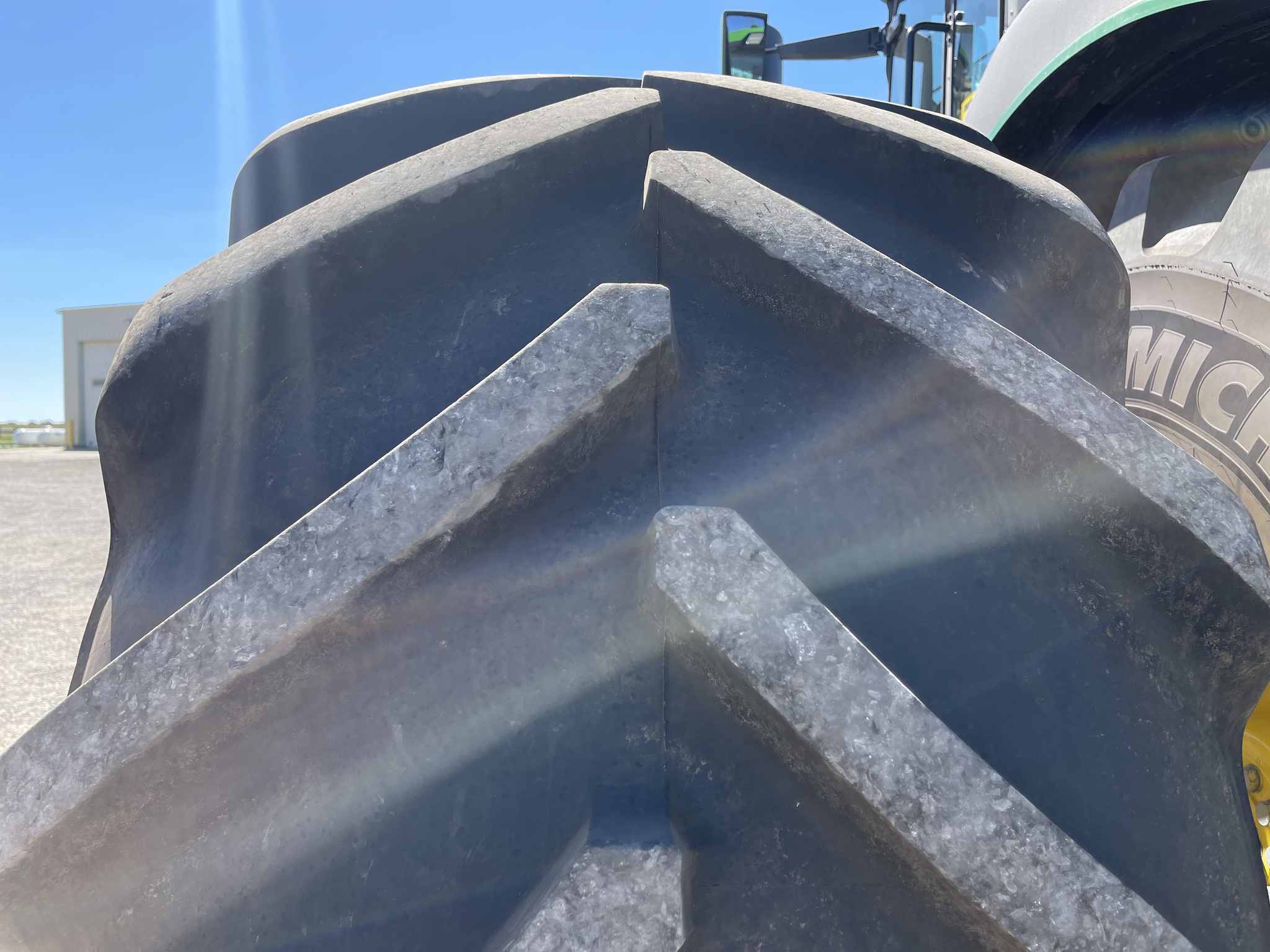  2023 John Deere 9R 490 at Heritage Tractor in Brimfield, IL