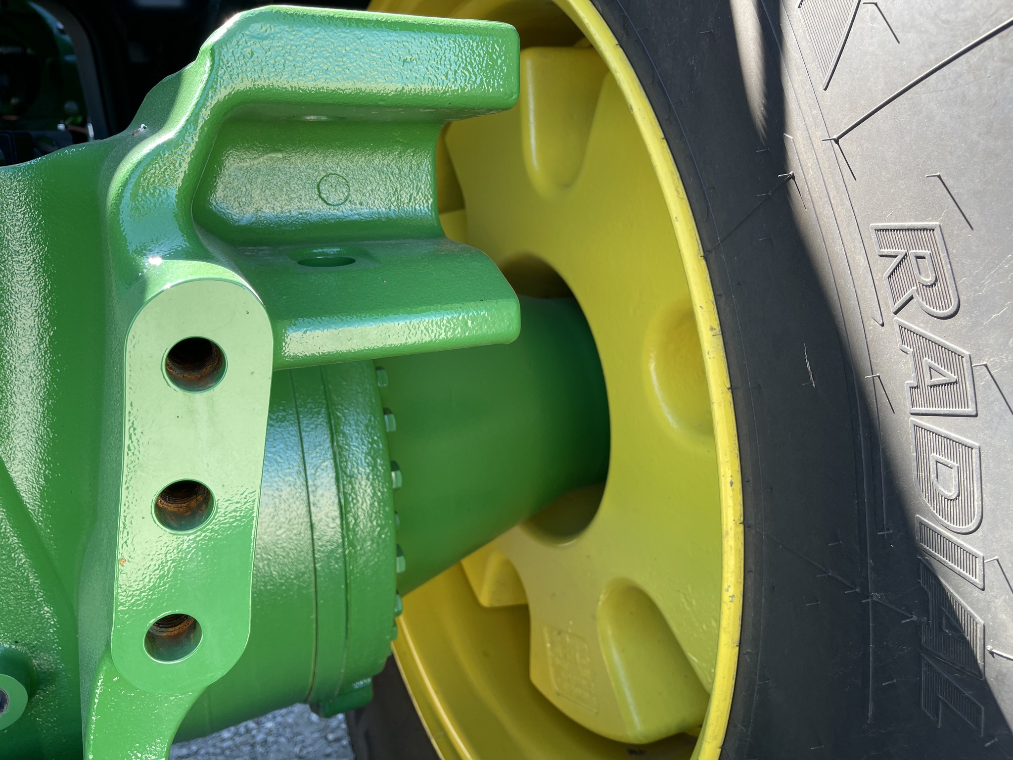  2023 John Deere 9R 490 at Heritage Tractor in Brimfield, IL