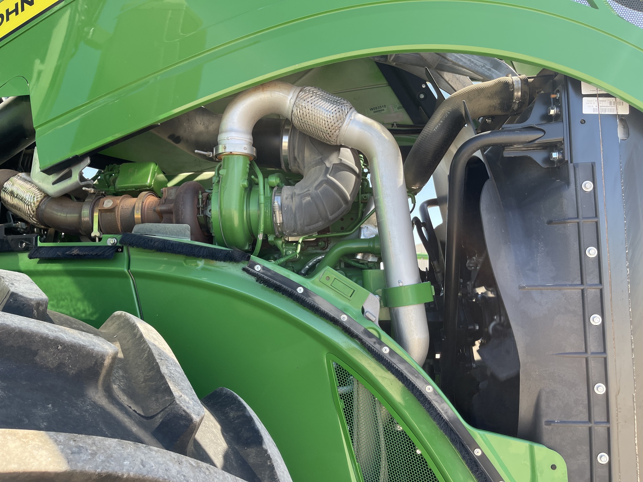  2023 John Deere 9R 490 at Heritage Tractor in Brimfield, IL