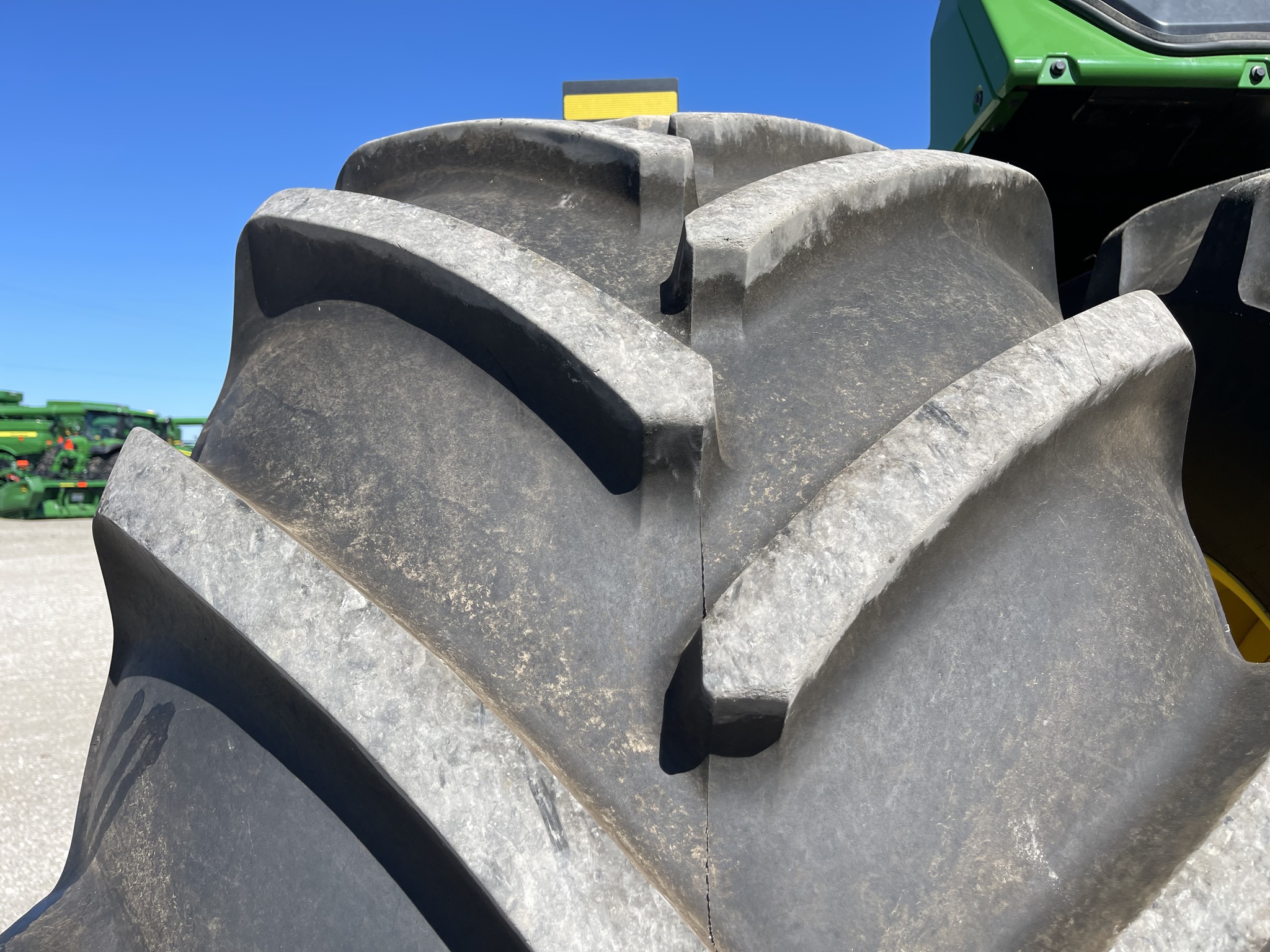  2023 John Deere 9R 490 at Heritage Tractor in Brimfield, IL
