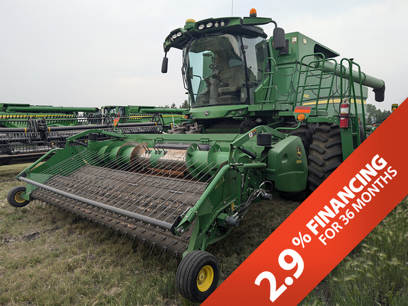 Photo of a 2016 John Deere S680