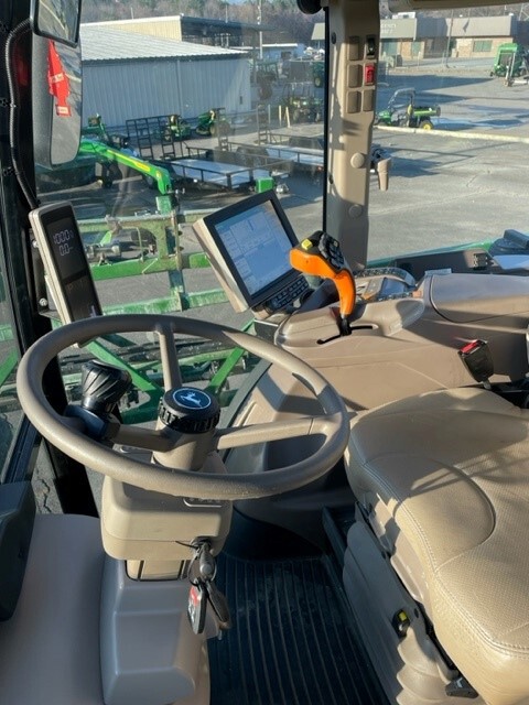 2022 John Deere R4023 Image 12
