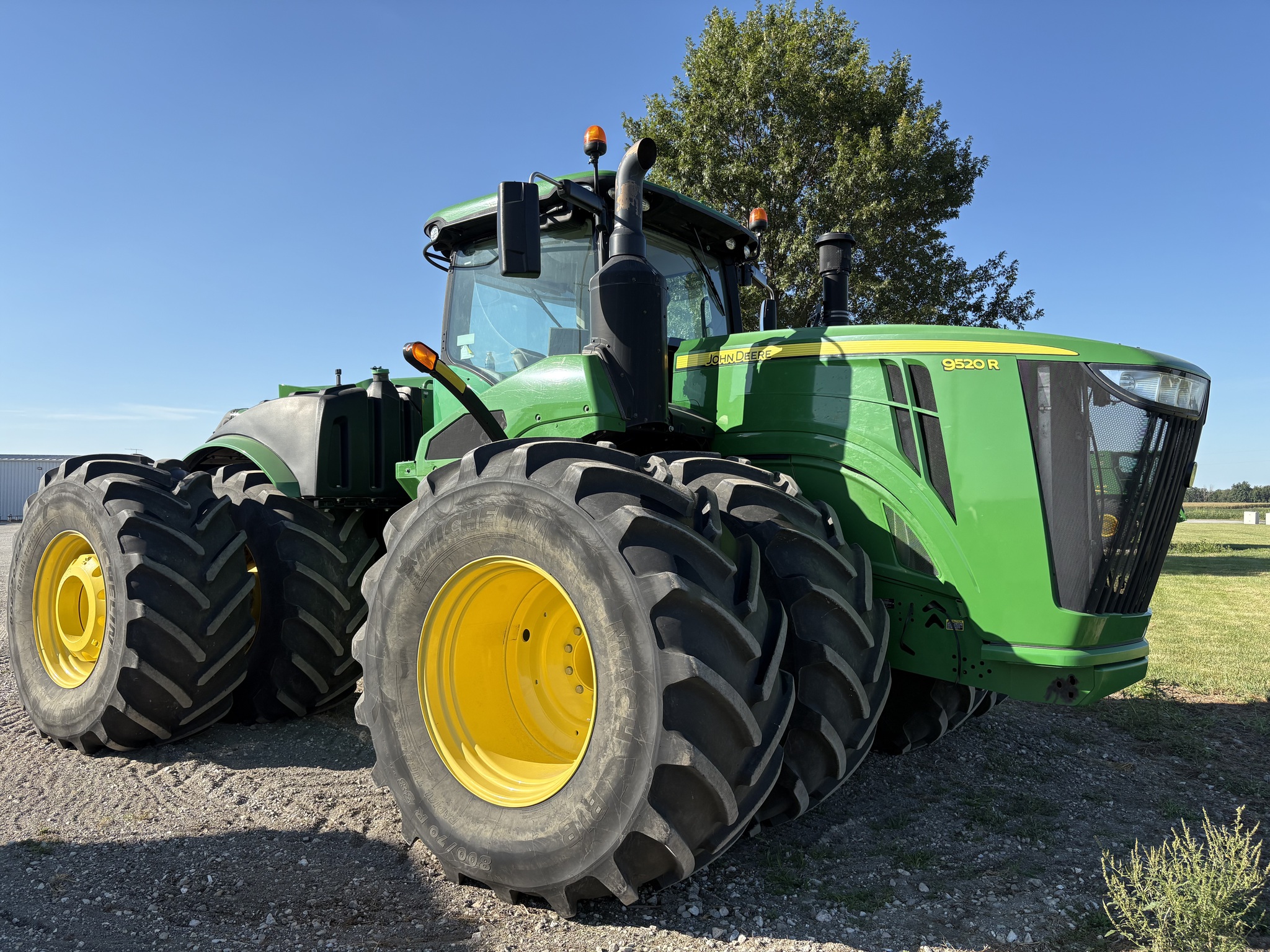  2021 John Deere 9520R at Heritage Tractor in Carthage, IL