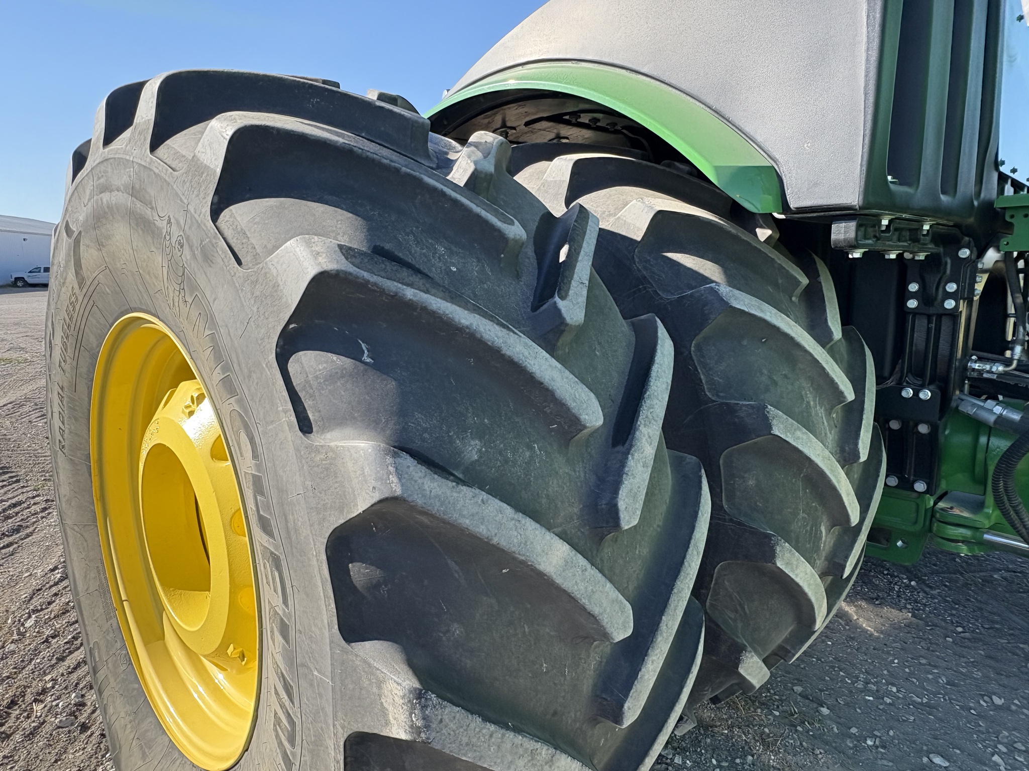  2021 John Deere 9520R at Heritage Tractor in Carthage, IL
