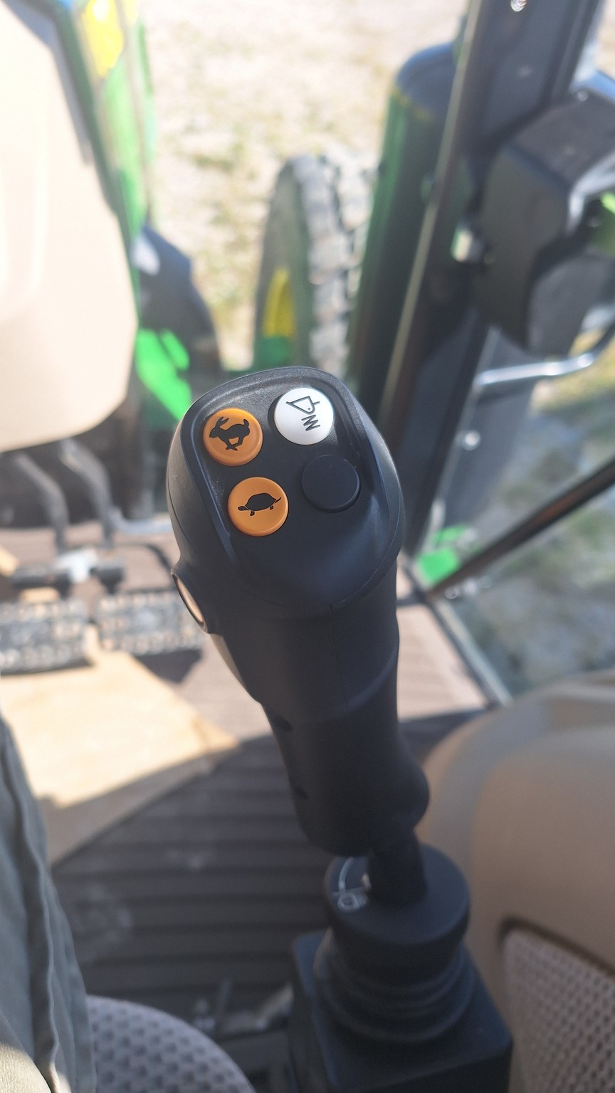 2019 John Deere 5090R Image 16
