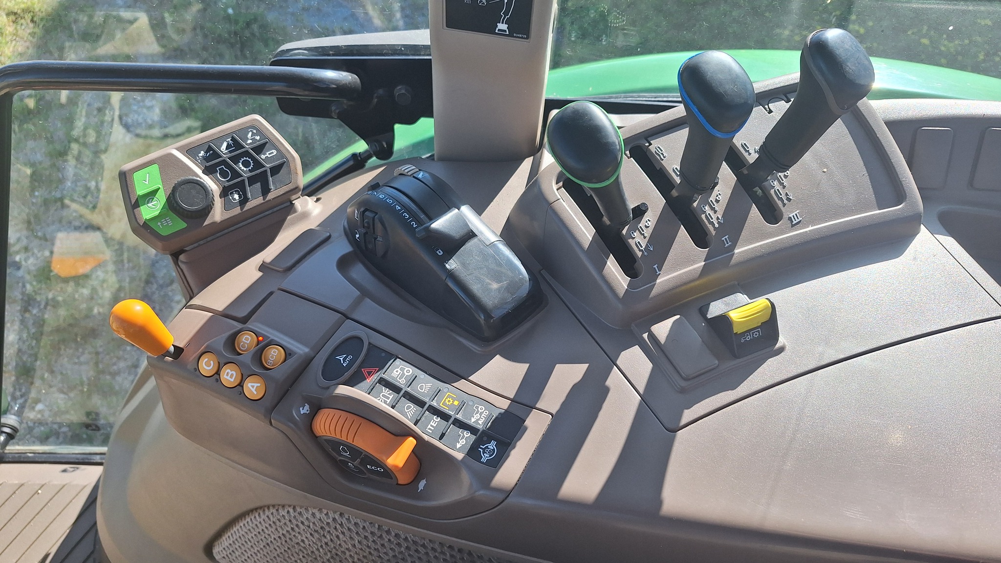 2019 John Deere 5090R Image 14