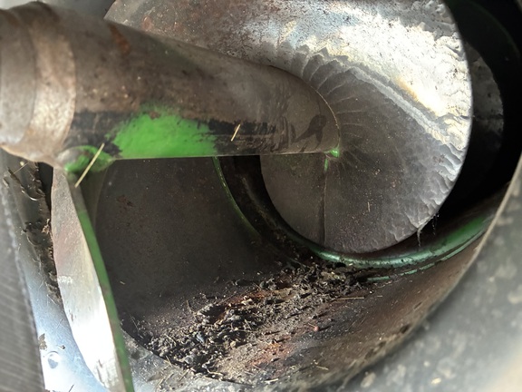 John Deere S680 image 31