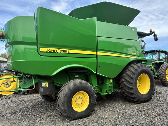 John Deere S680 image 8