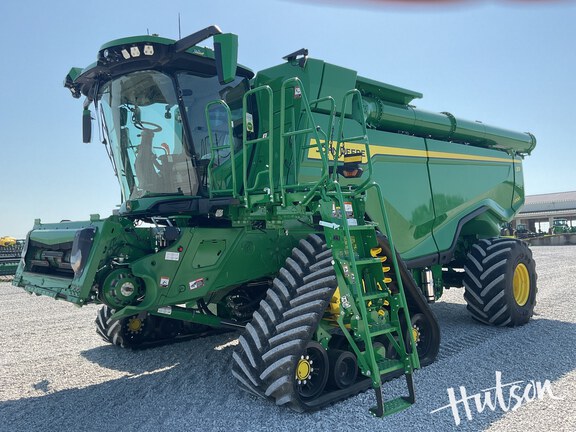 Photo of 2024 John Deere X9 1000