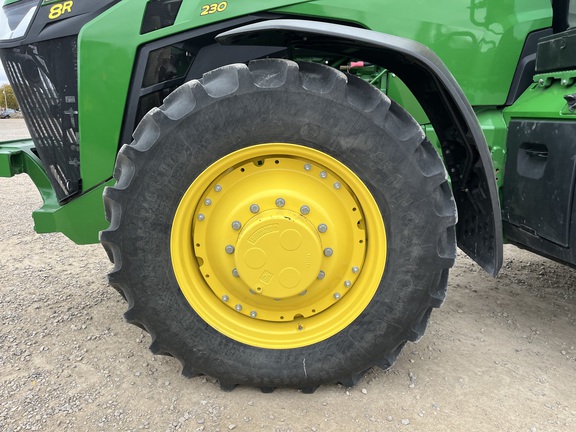 2024 John Deere 8R 230 - Photo9