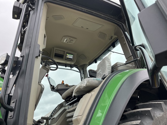 2024 John Deere 8R 230 - Photo32