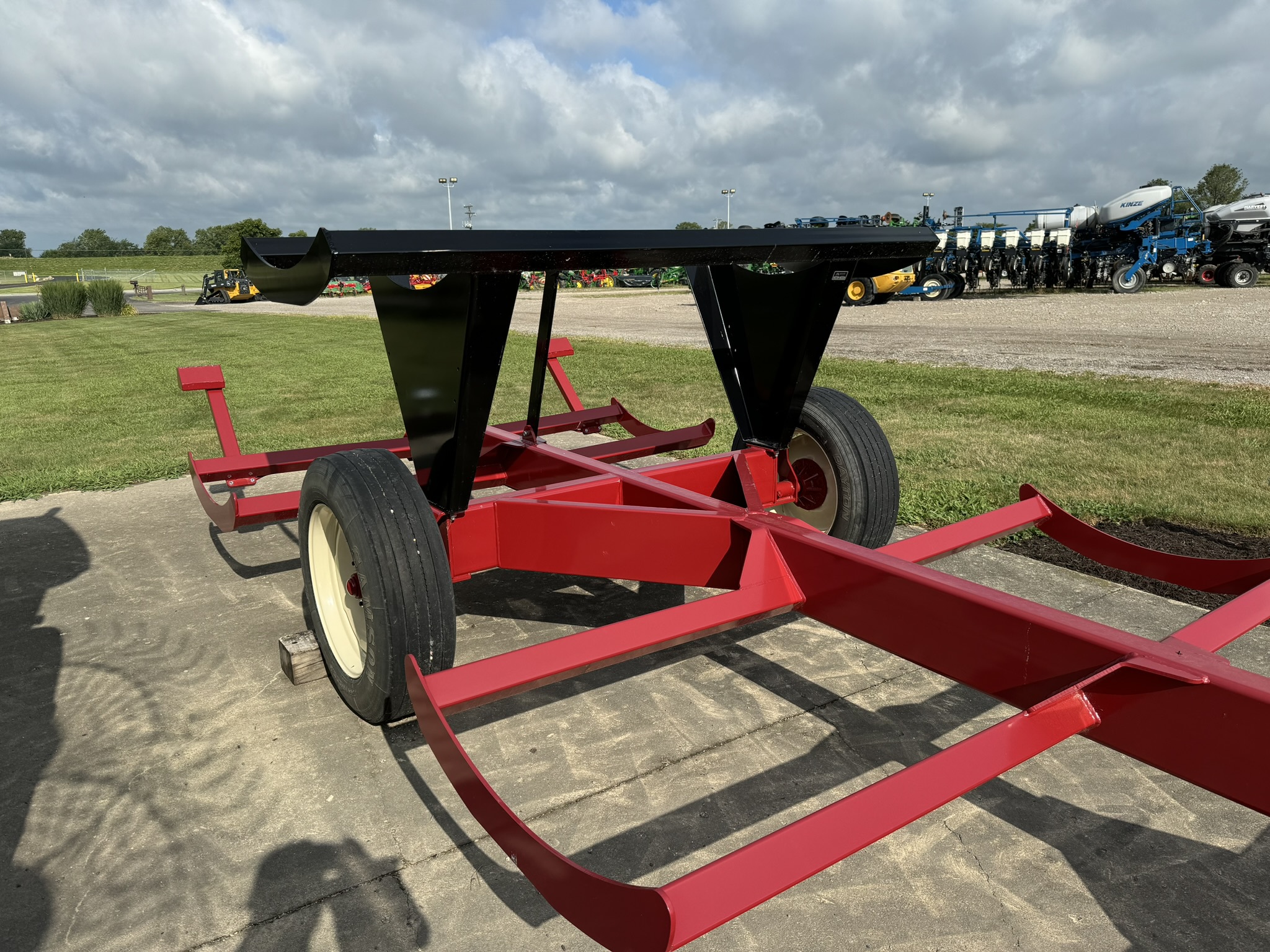 Used 2023 Notch BT8 Bales Movers at Koenig Equipment in Oxford, OH - PhotoXL3