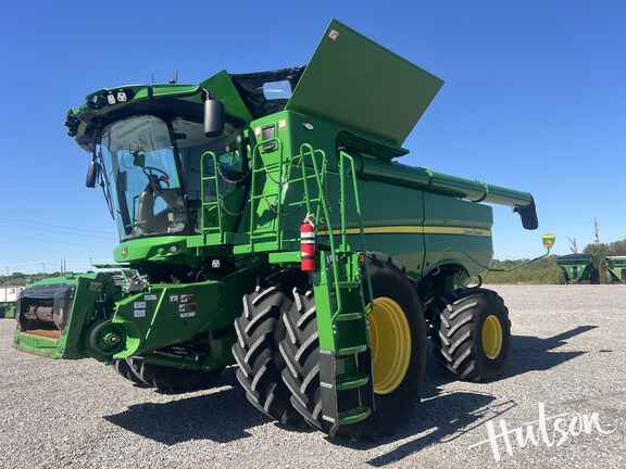 Photo of 2024 John Deere S780