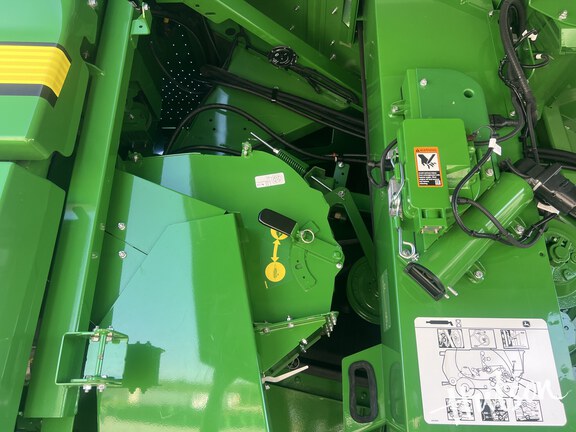 Photo of 2024 John Deere S780