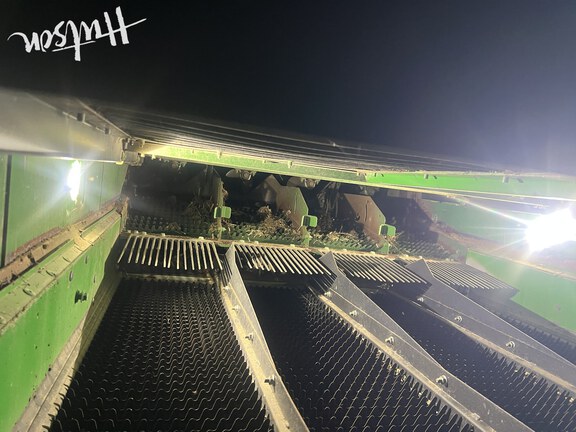 Photo of 2024 John Deere S780