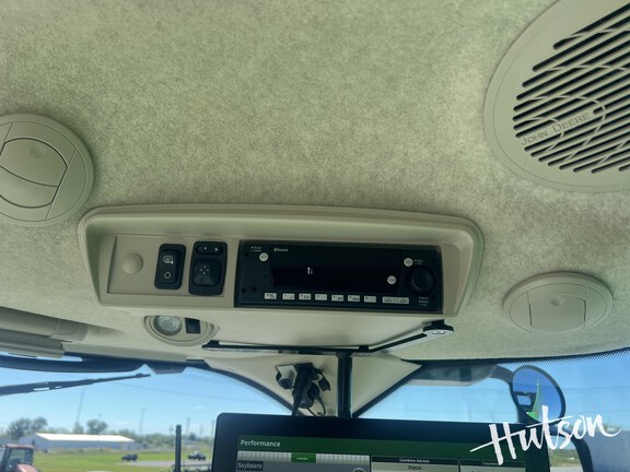 Photo of 2024 John Deere S780