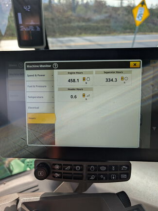 Photo of 2024 John Deere S780