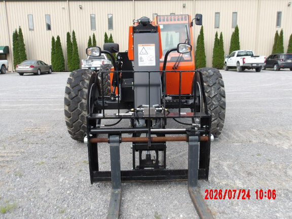 Photo of a 2024 Skytrak 8042