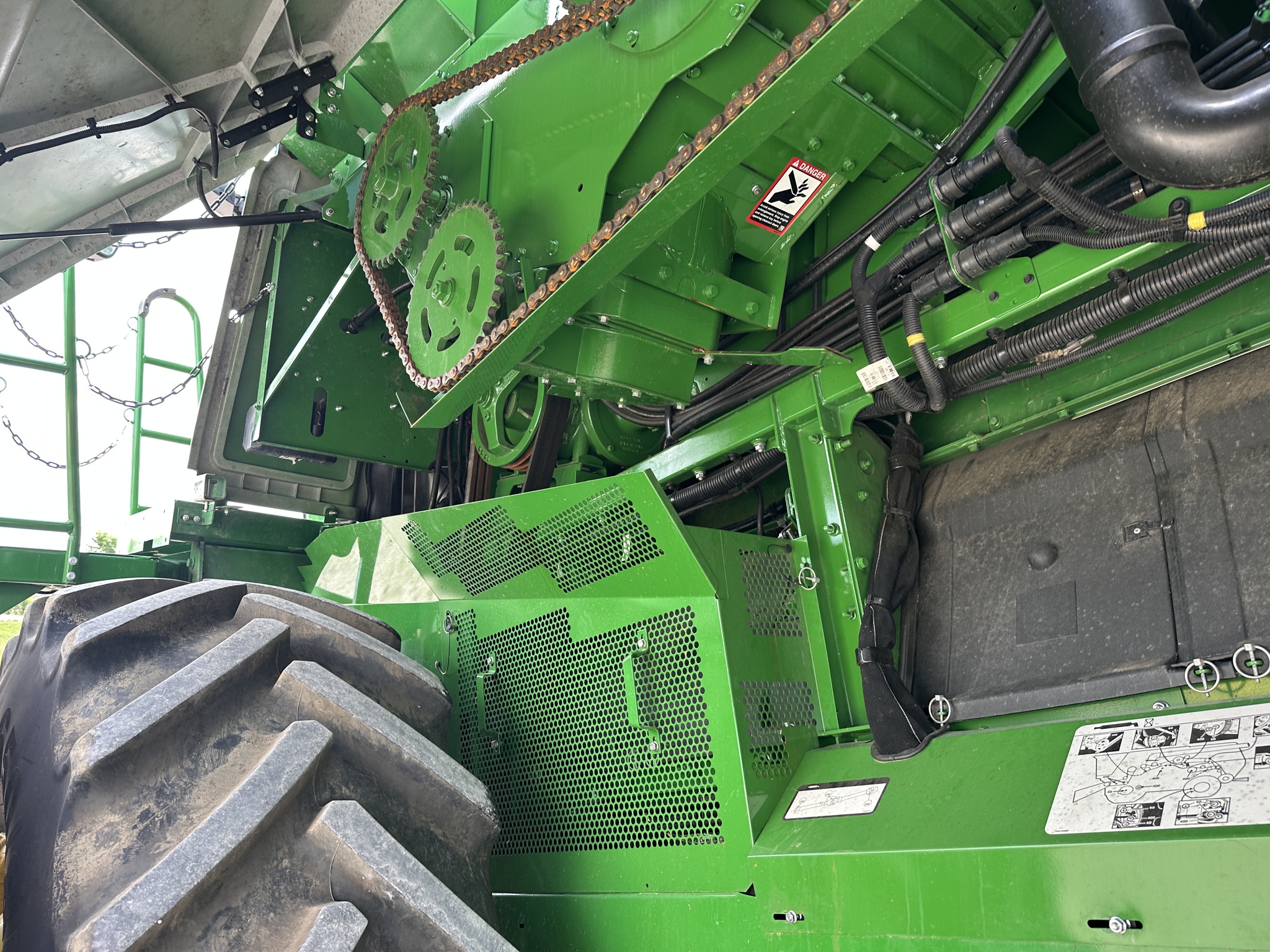 2024 John Deere S780 Image 14