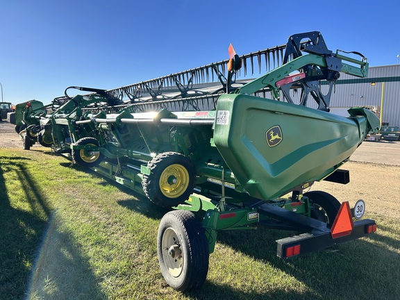 Used 2022 John Deere HD50R Combine Platforms at Horizon Ag & Turf in Westlock, AB - Photo3