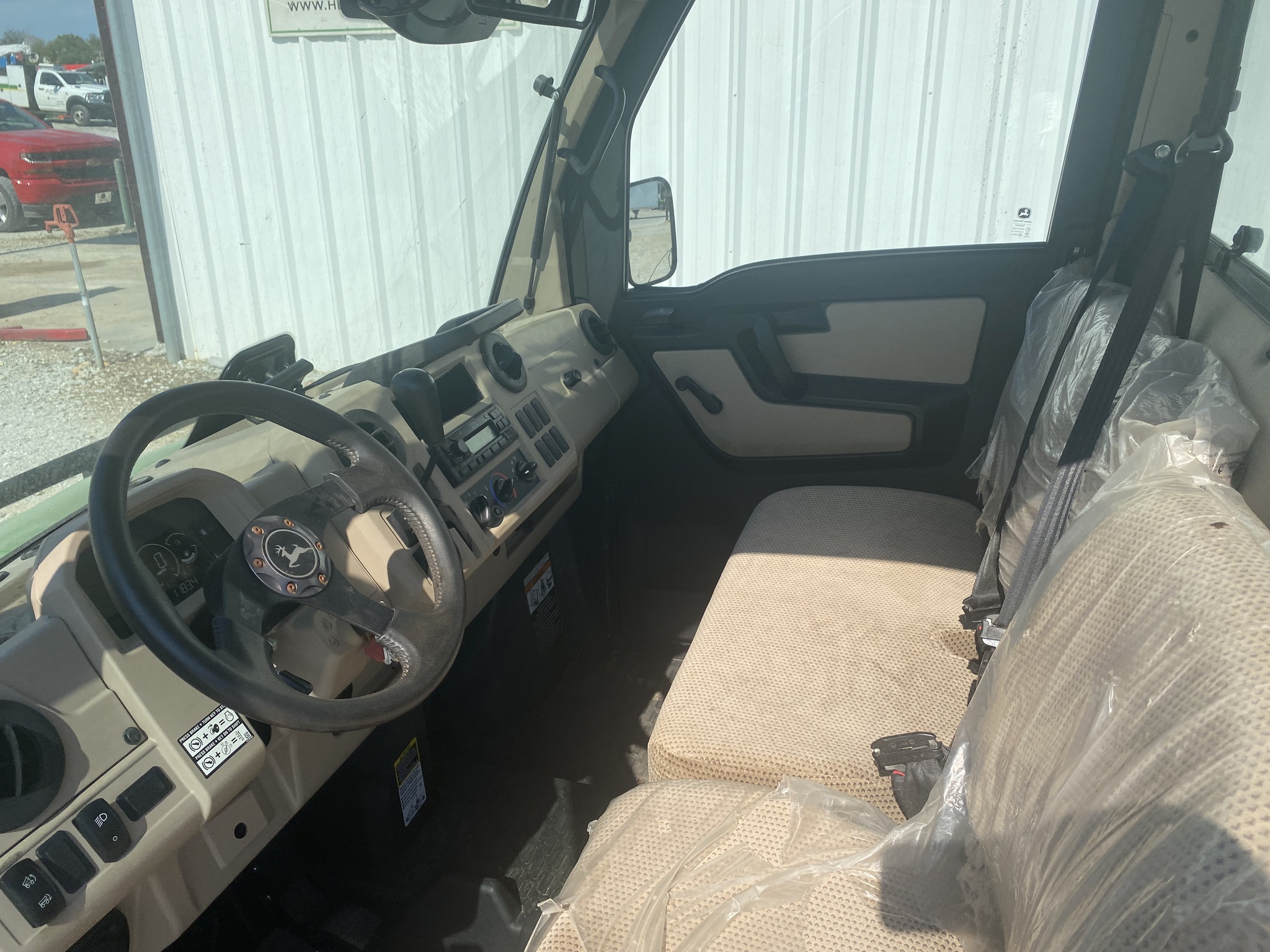  2021 John Deere XUV 865R at Heritage Tractor in Olathe, KS