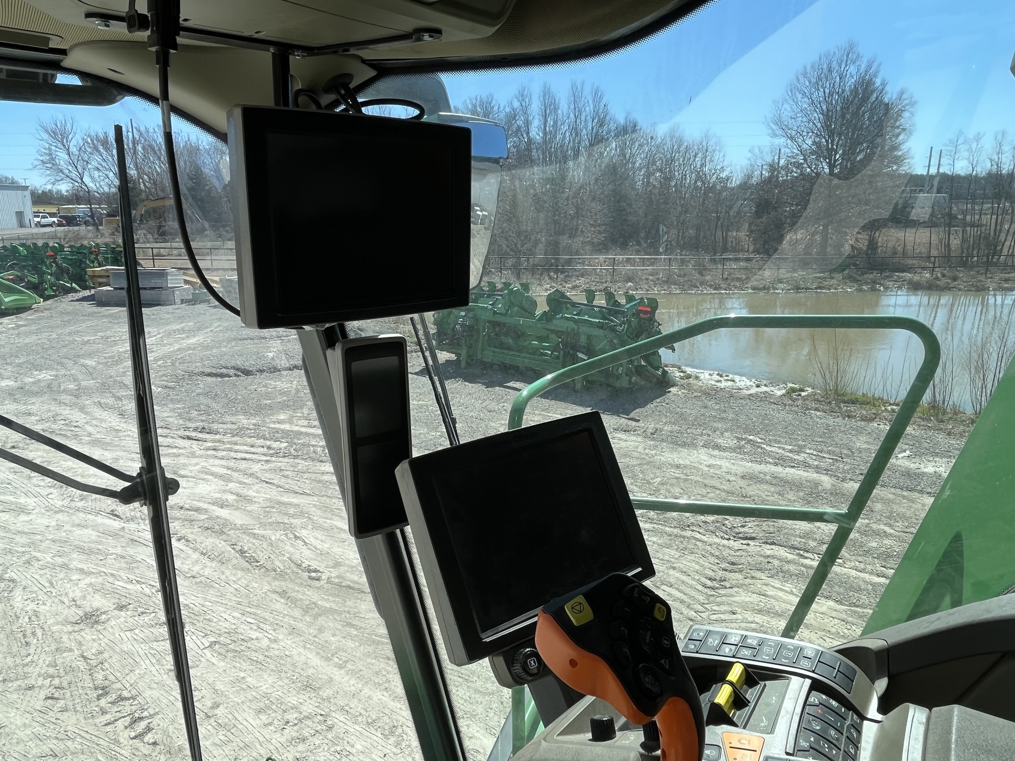  2022 John Deere X9 1000 at Heritage Tractor in Pittsburg, KS