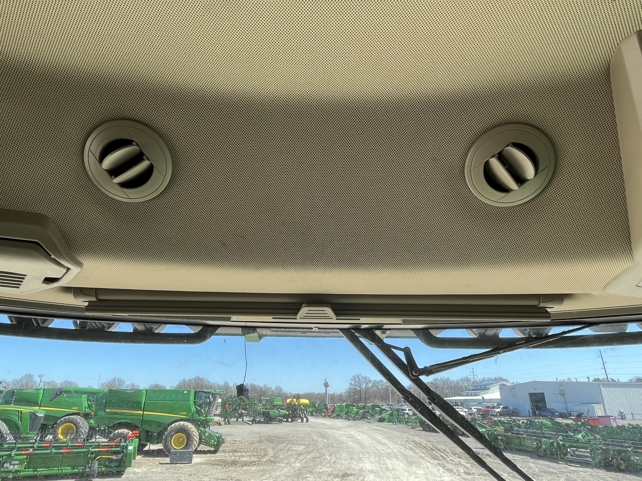  2022 John Deere X9 1000 at Heritage Tractor in Pittsburg, KS