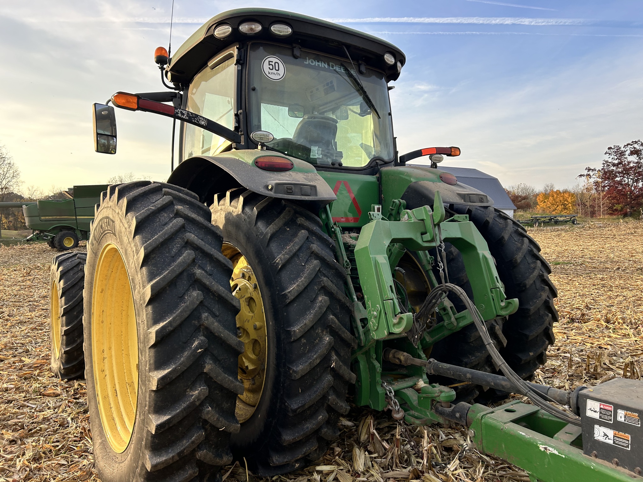 2017 John Deere 8320R Image 5