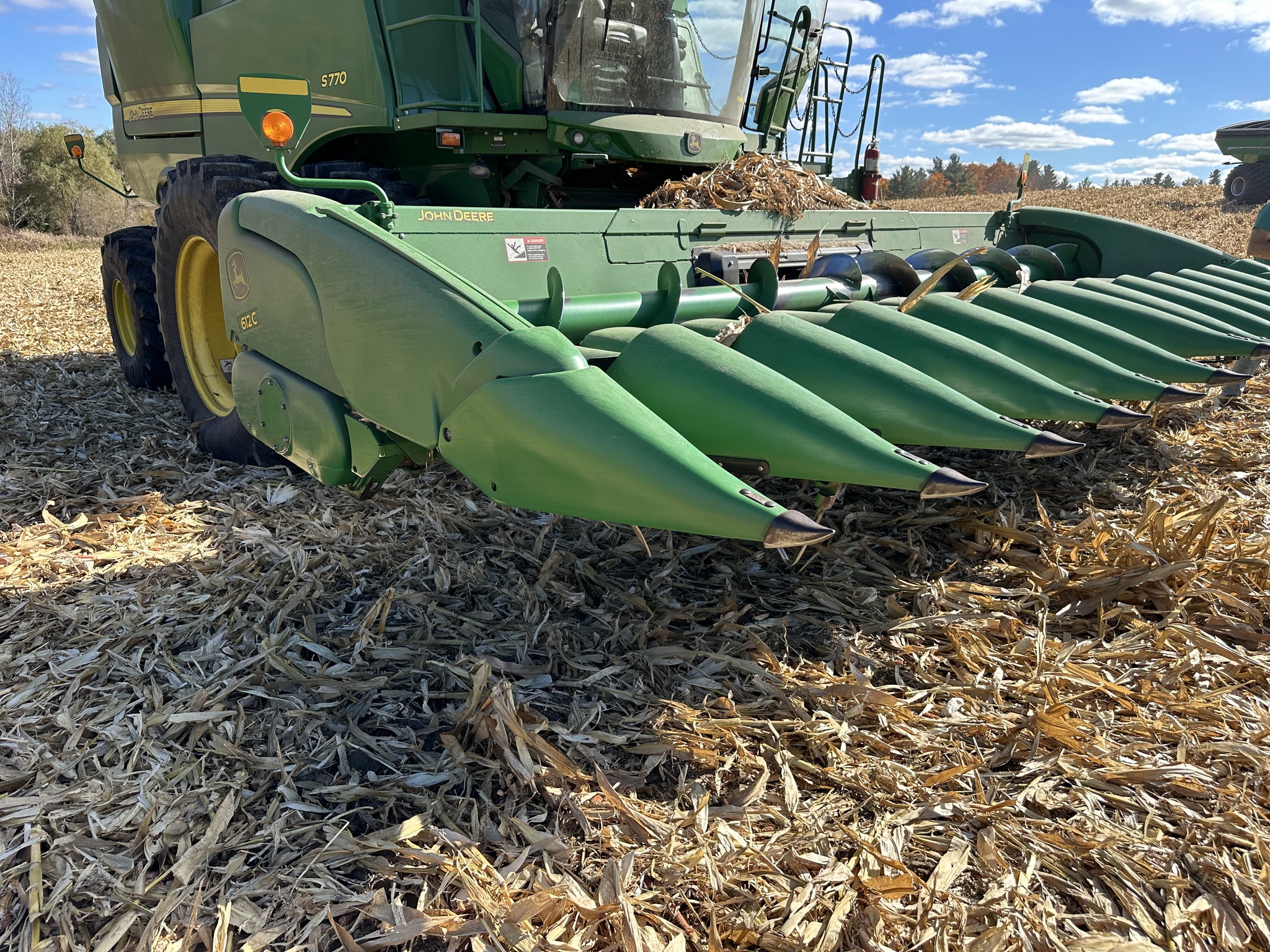 2010 John Deere 612C Image 4