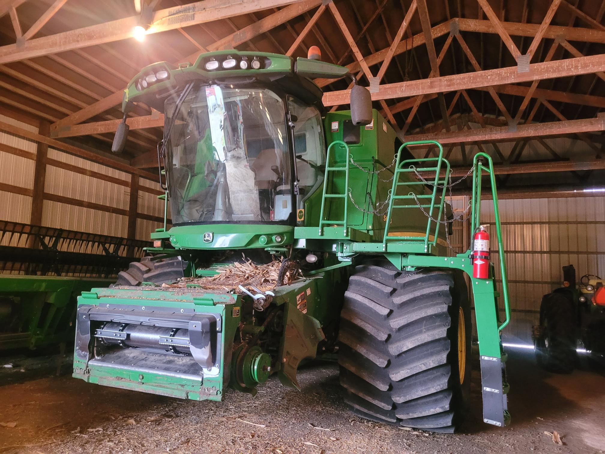 2015 John Deere S660 Image 2