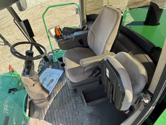 2018 John Deere W235 Image 19