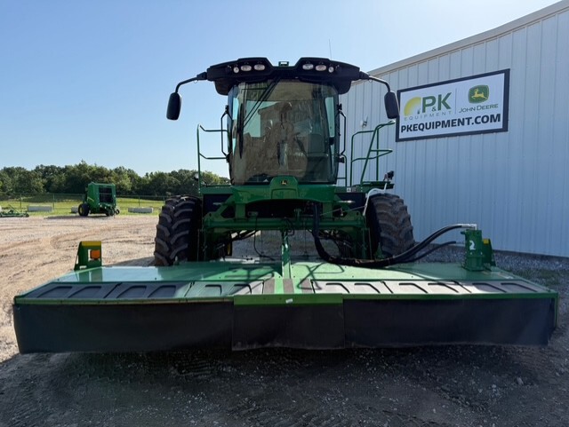 2018 John Deere W235 Image 3