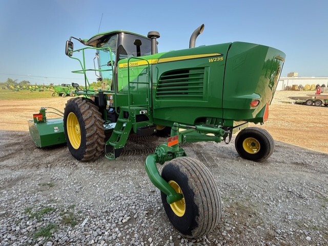 2018 John Deere W235 Image 6
